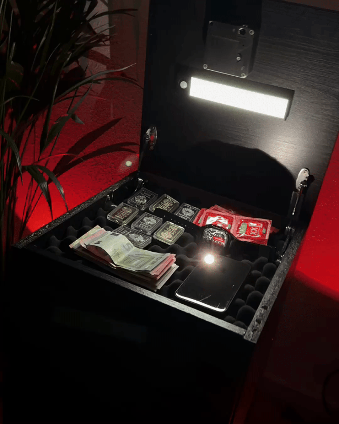 HausVersteck™ bedside table with secret compartment
